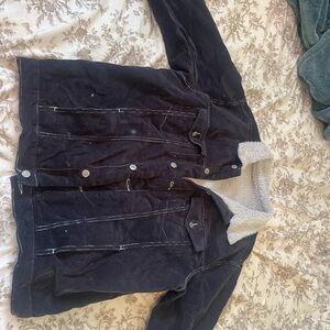 Chic Black Jacket with Soft Lining